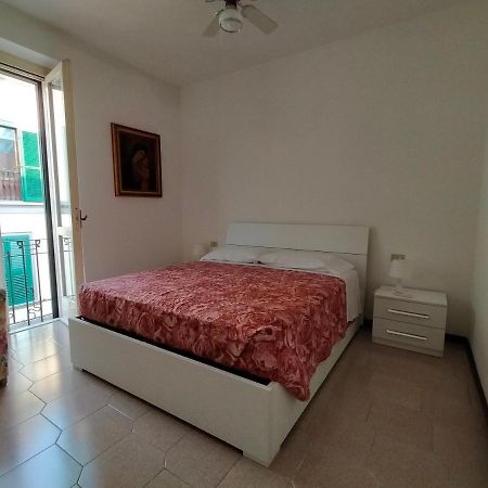 Central Guesthouse Cir 015146-Cni-01484 Milano Dış mekan fotoğraf