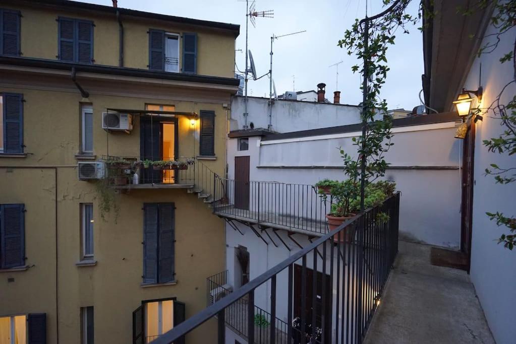 Central Guesthouse Cir 015146-Cni-01484 Milano Dış mekan fotoğraf
