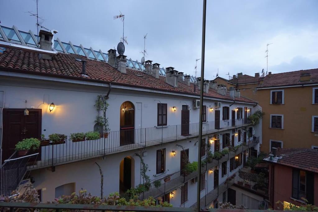 Central Guesthouse Cir 015146-Cni-01484 Milano Dış mekan fotoğraf
